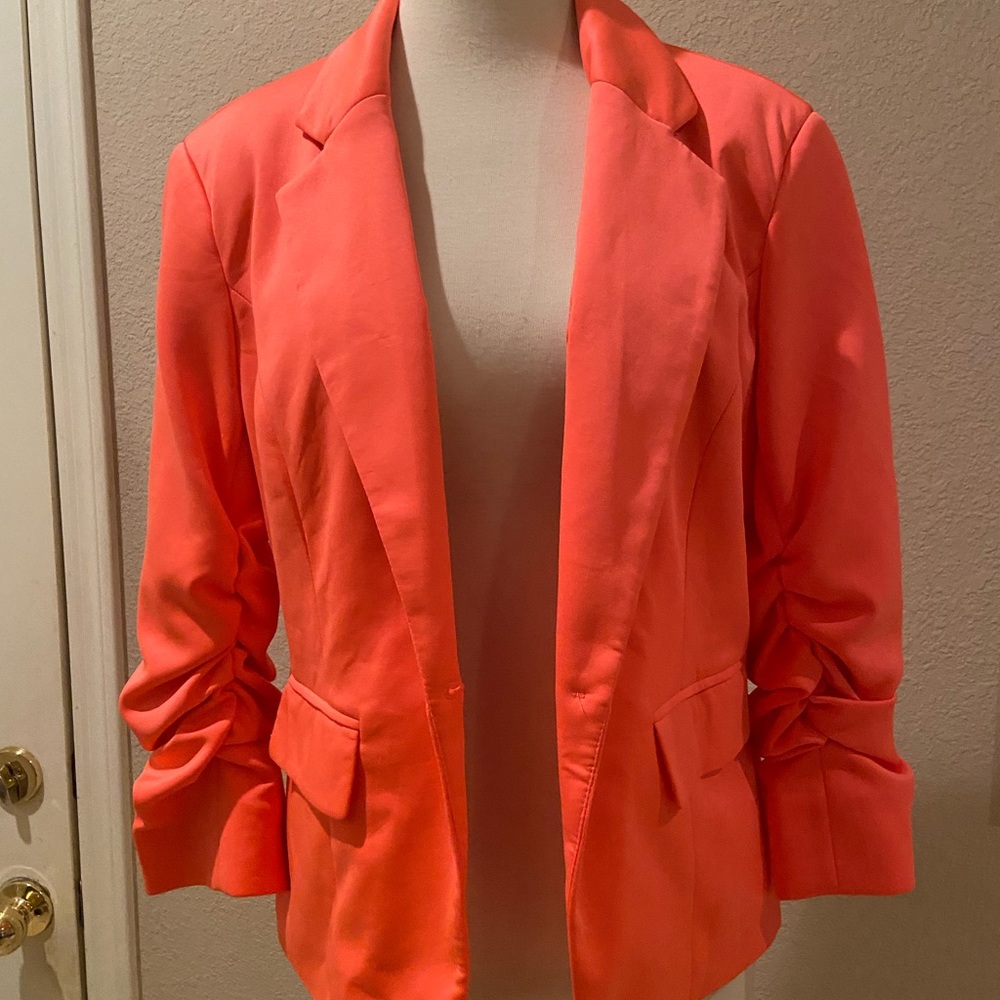 80s style ruched sleeve blazer
